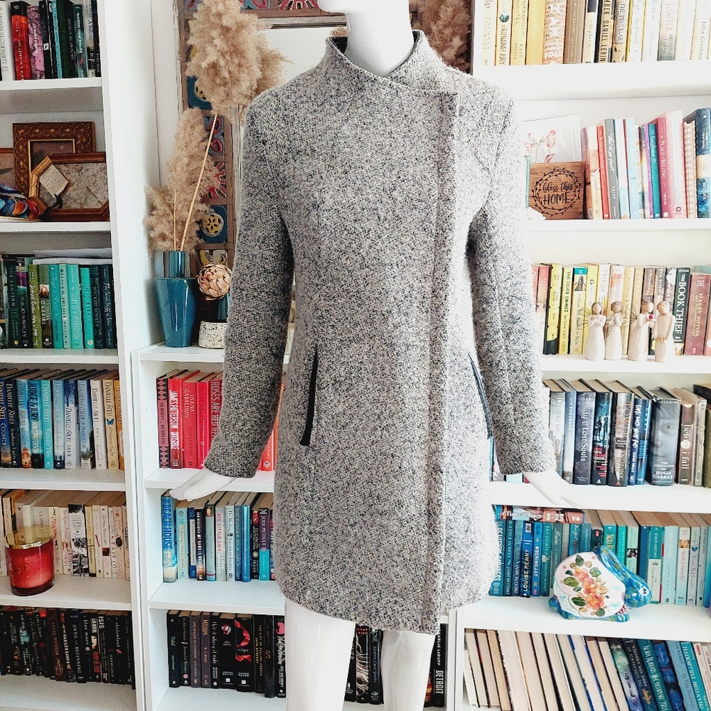 Calvin Klein Asymmetric Wool Light Grey Side Pockets Winter Trim Coat Z12